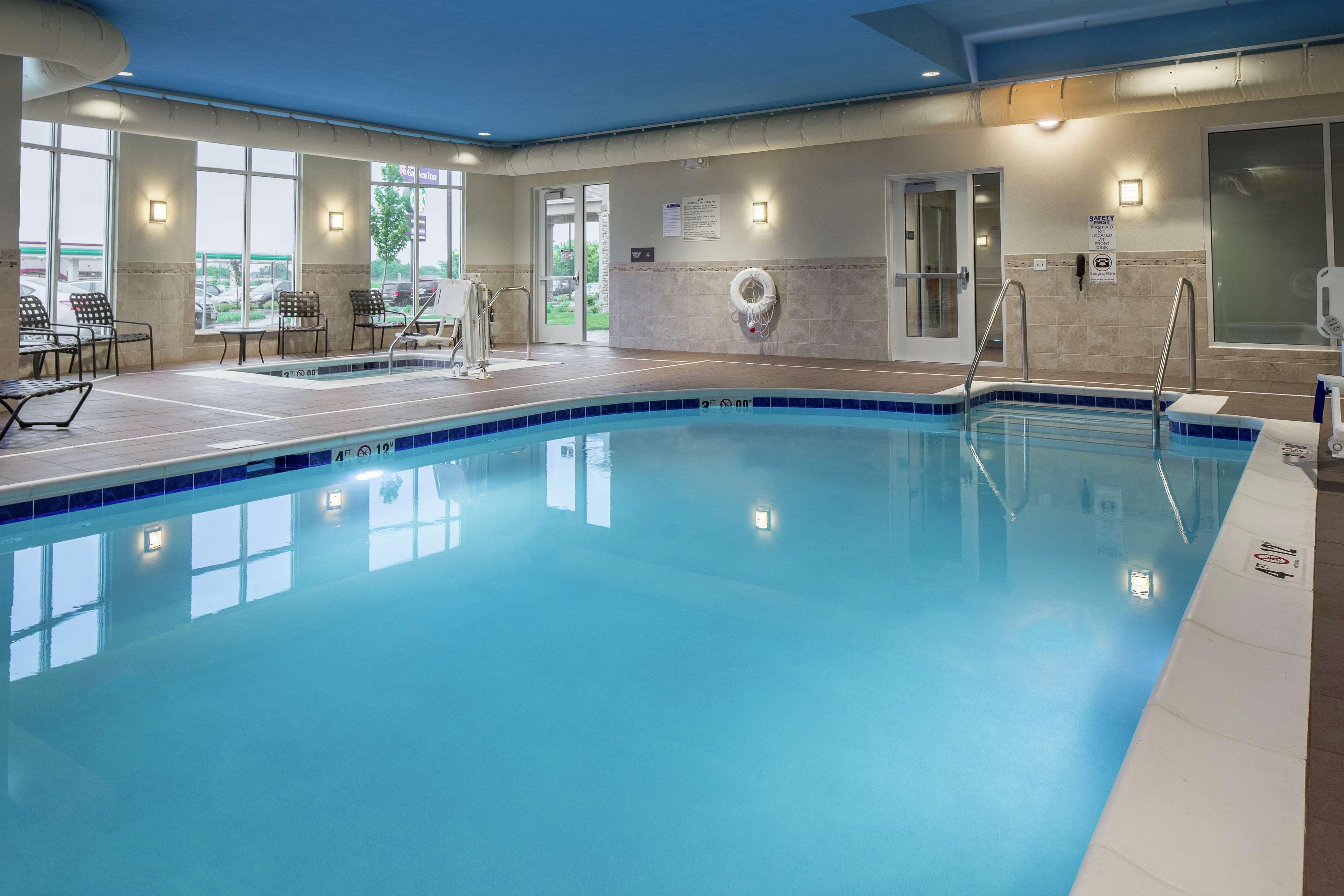 Hilton Garden Inn Bettendorf/ Quad Cities Exteriör bild