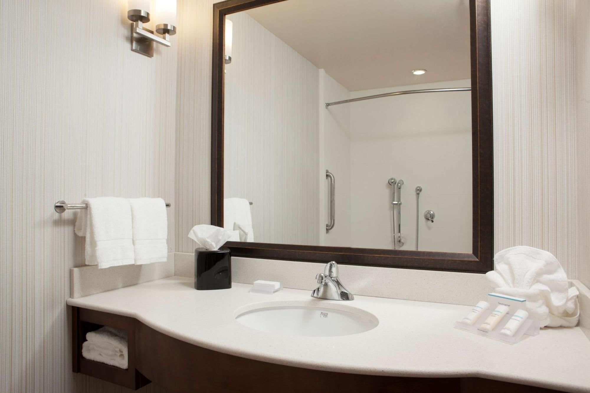 Hilton Garden Inn Bettendorf/ Quad Cities Exteriör bild